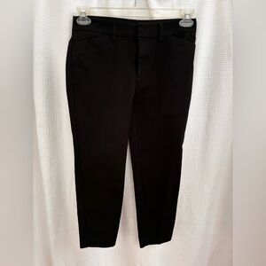 Worthington black stretch capris 14W/ flat front/ light shine/zip front